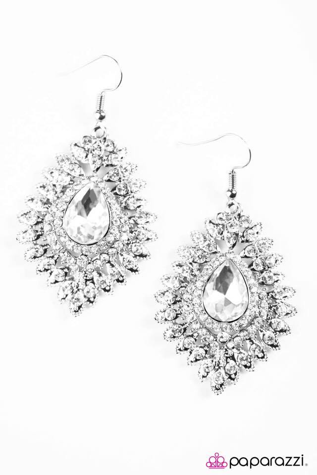 Diva-de and Conquer - White