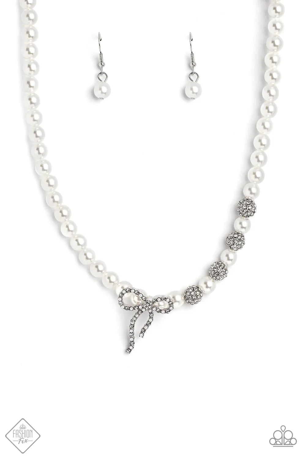 Classy Cadenza - White