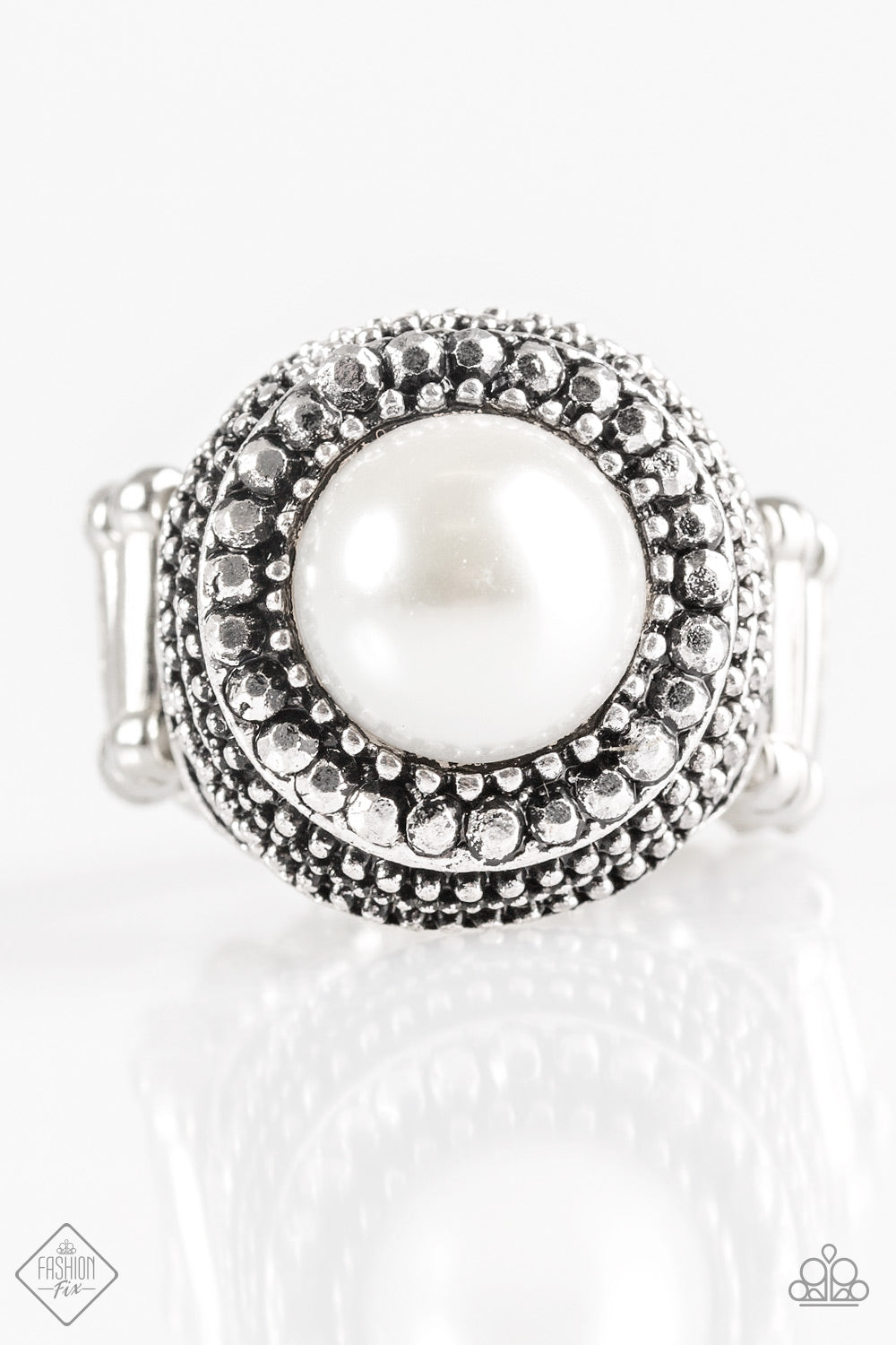 Bronx Beauty - White